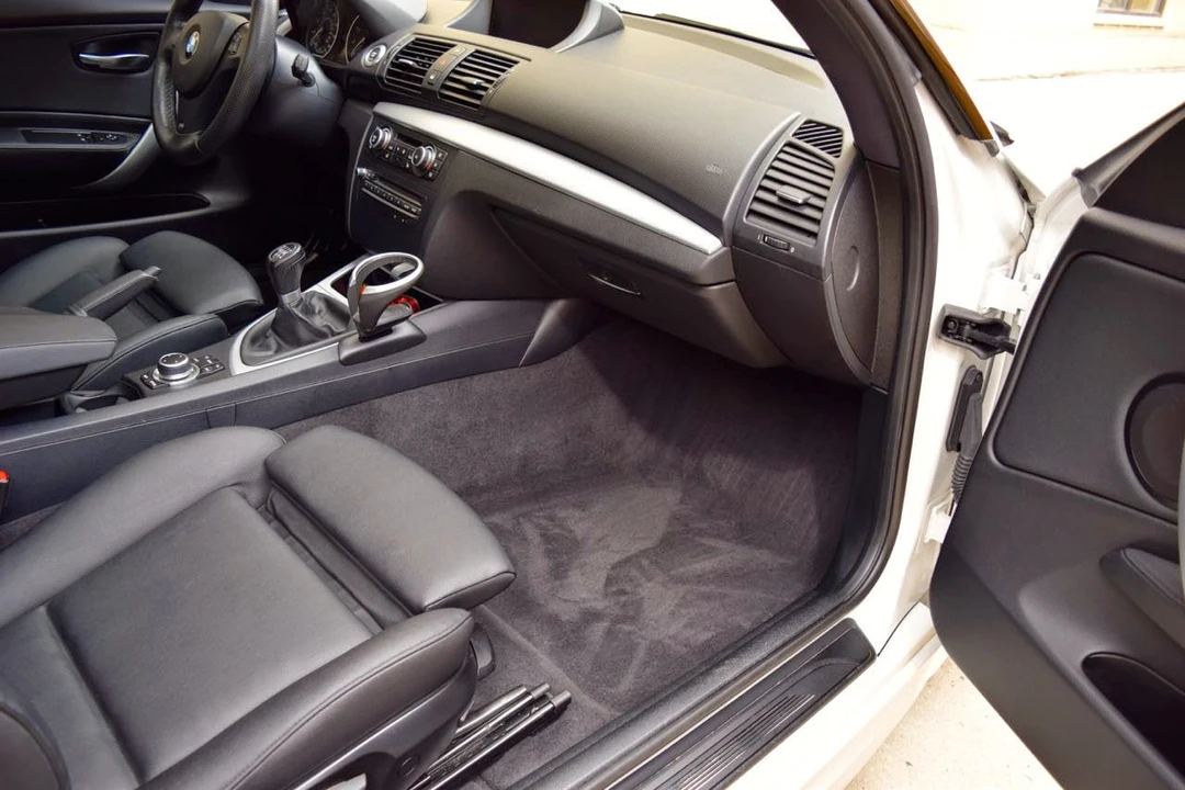 2010 BMW E82 135i & 135is - Image 6 of 12