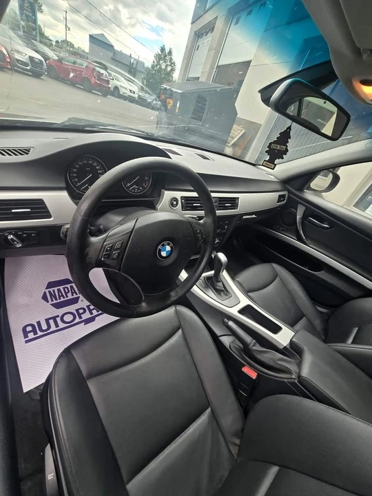 2010 BMW E90 3 Series Sedan - Image 6 of 9
