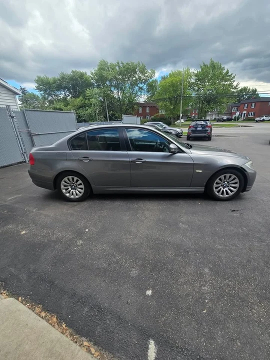 2010 BMW E90 3 Series Sedan - Image 3 of 9