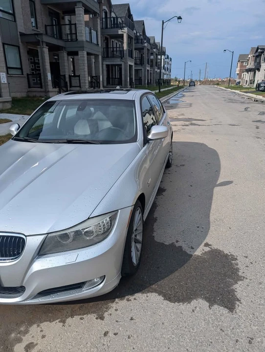 2010 BMW E90 3 Series Sedan - Image 2 of 4
