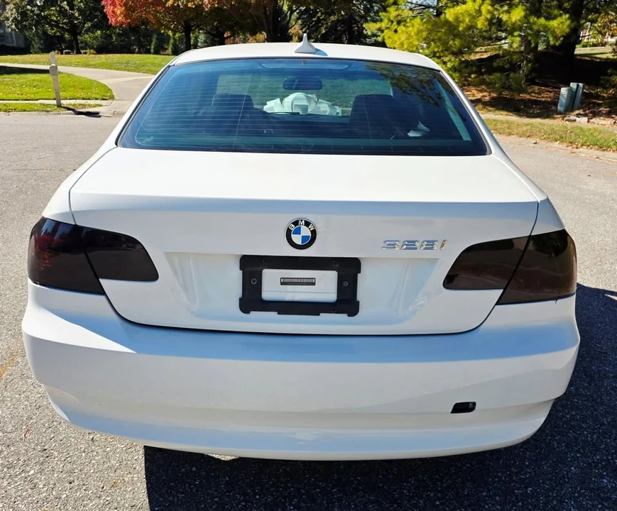 2010 BMW E90 3 Series Sedan - Image 6 of 20
