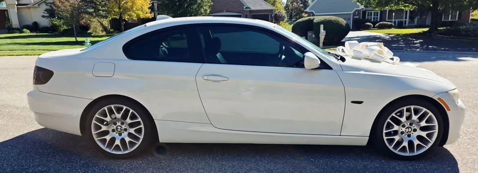 2010 BMW E90 3 Series Sedan - Image 4 of 20