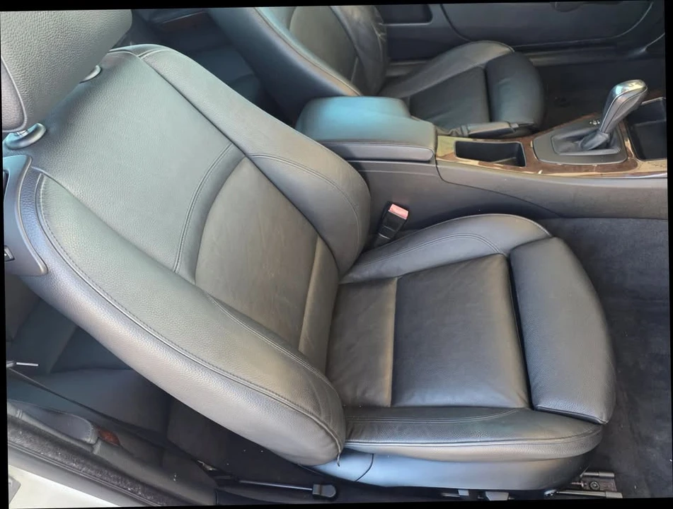 2010 BMW E90 3 Series Sedan - Image 11 of 20