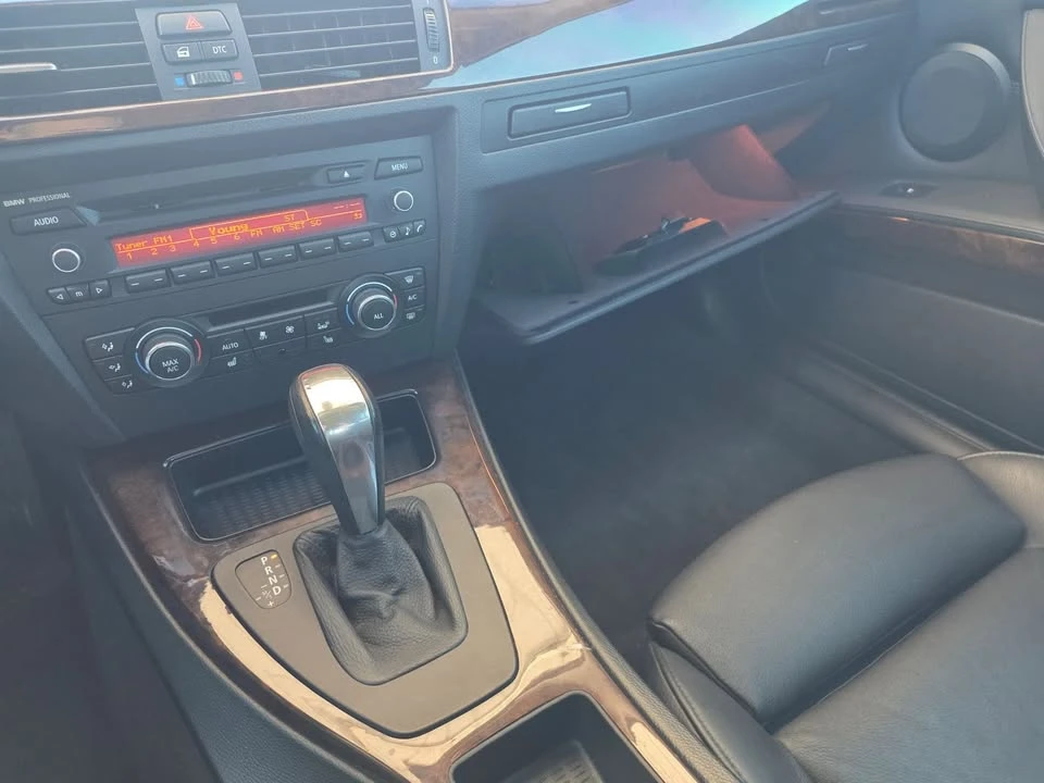 2010 BMW E90 3 Series Sedan - Image 16 of 20