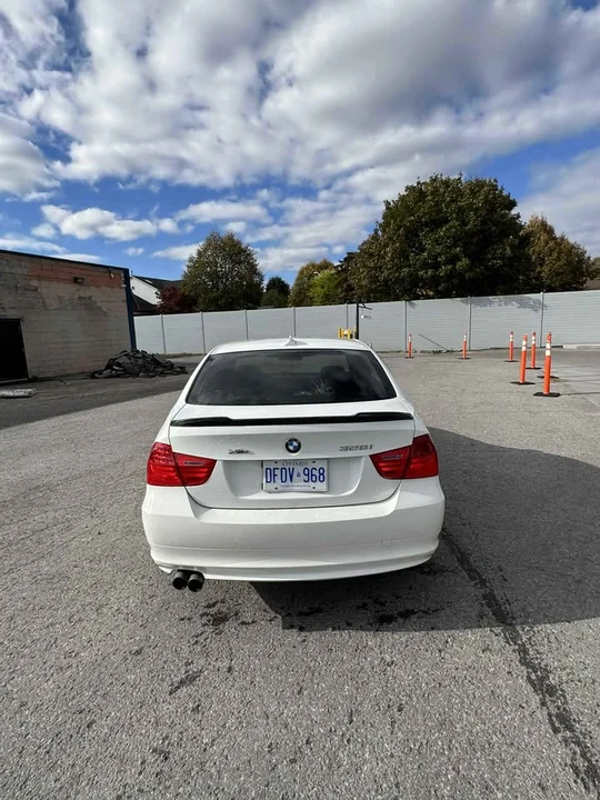 2010 BMW E90 3 Series Sedan - Image 5 of 8