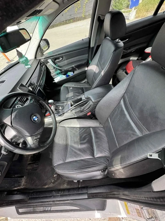 2010 BMW E90 3 Series Sedan - Image 4 of 8