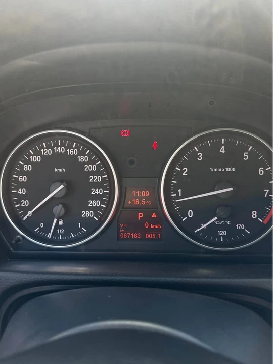 2010 BMW E90 3 Series Sedan - Image 3 of 6