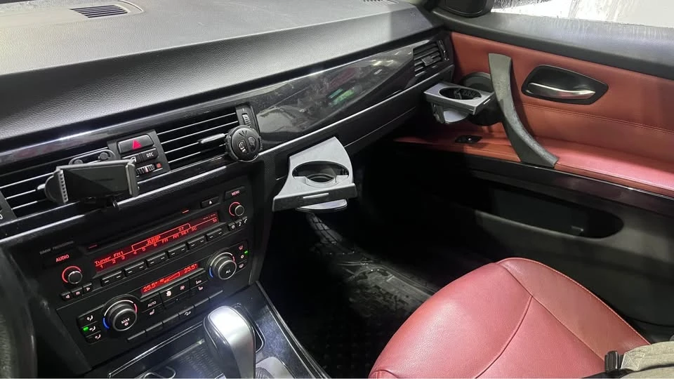 2010 BMW E90 3 Series Sedan - Image 4 of 11