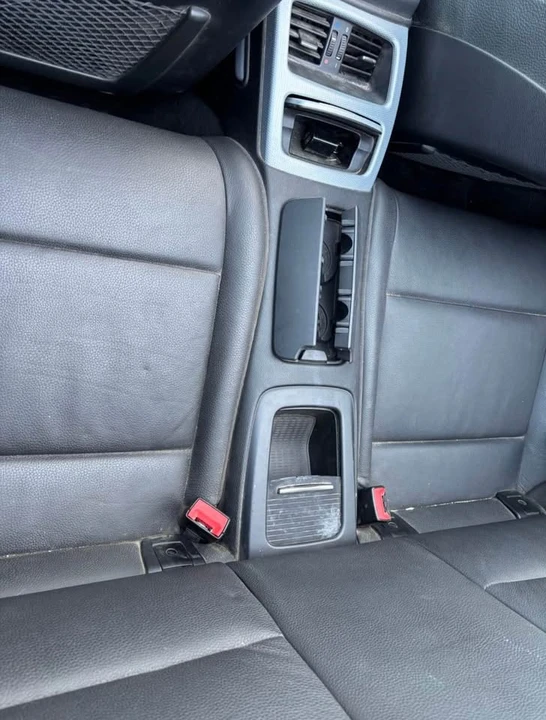 2010 BMW E90 3 Series Sedan - Image 5 of 11