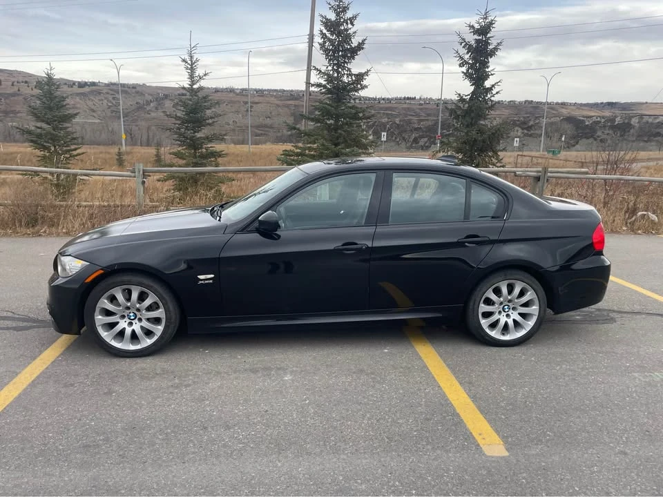 2010 BMW E90 3 Series Sedan - Image 3 of 11