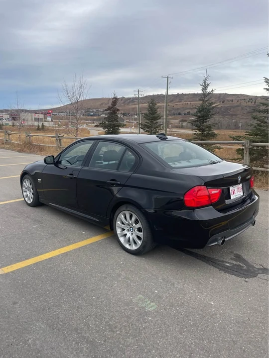 2010 BMW E90 3 Series Sedan - Image 4 of 11