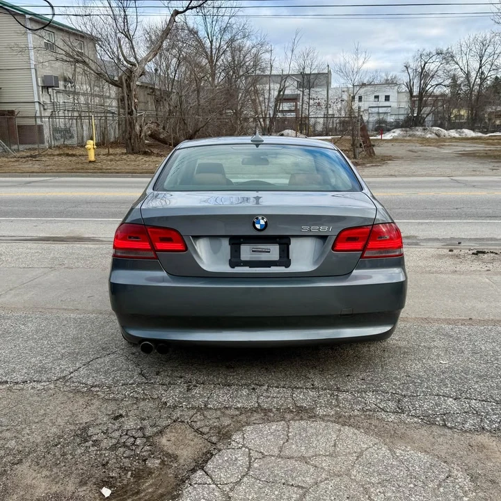 2010 BMW E90 3 Series Sedan - Image 3 of 19