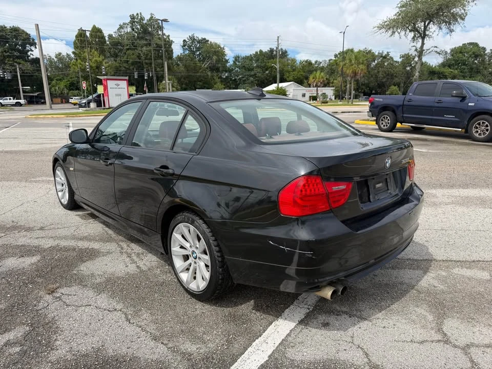 2010 BMW E90 3 Series Sedan - Image 6 of 17