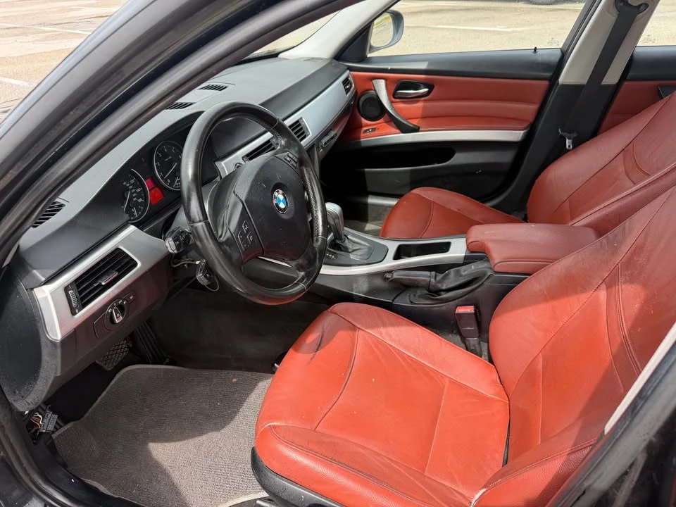 2010 BMW E90 3 Series Sedan - Image 10 of 17