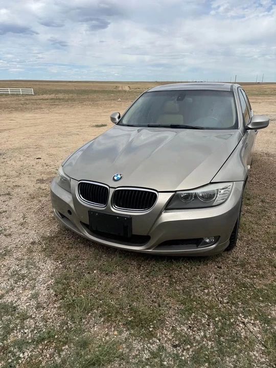 2010 BMW E90 3 Series Sedan - Image 4 of 12