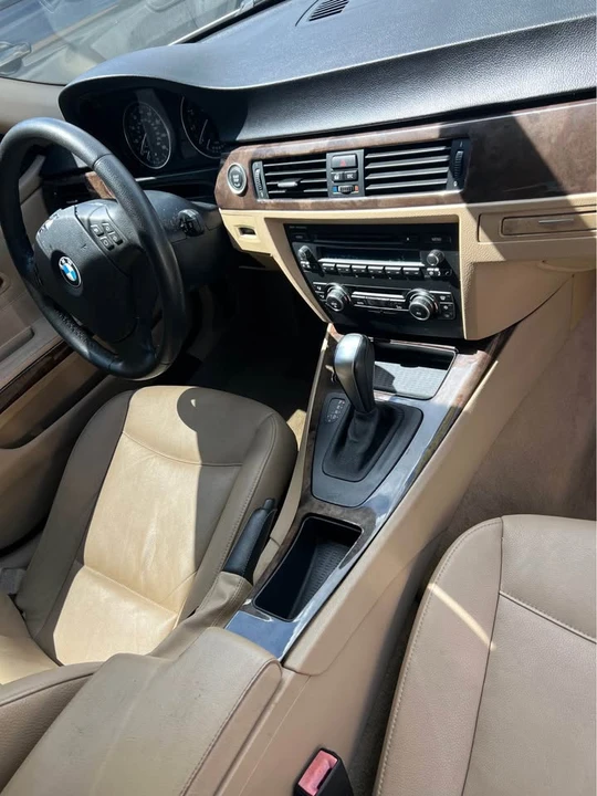 2010 BMW E90 3 Series Sedan - Image 8 of 11