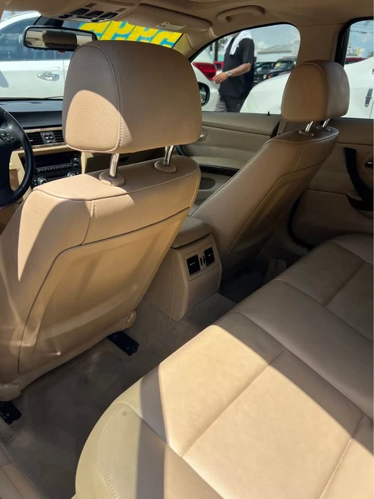 2010 BMW E90 3 Series Sedan - Image 9 of 11