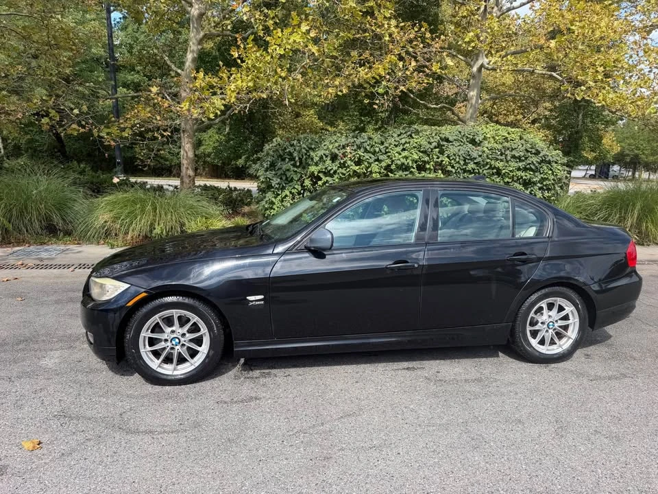 2010 BMW E90 3 Series Sedan - Image 3 of 18