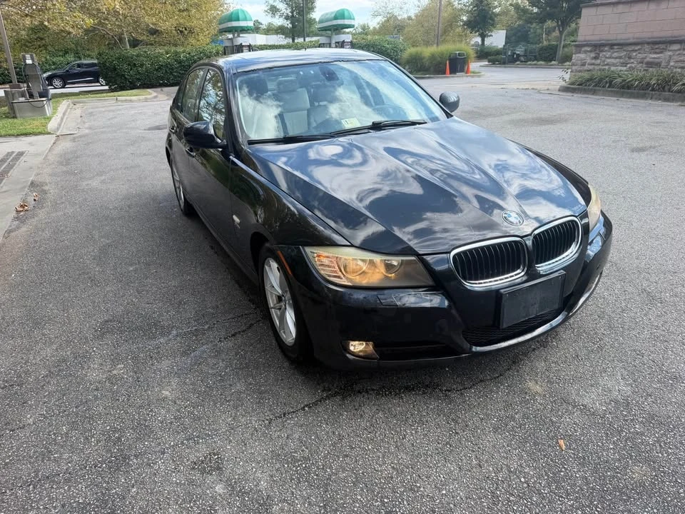 2010 BMW E90 3 Series Sedan - Image 13 of 18