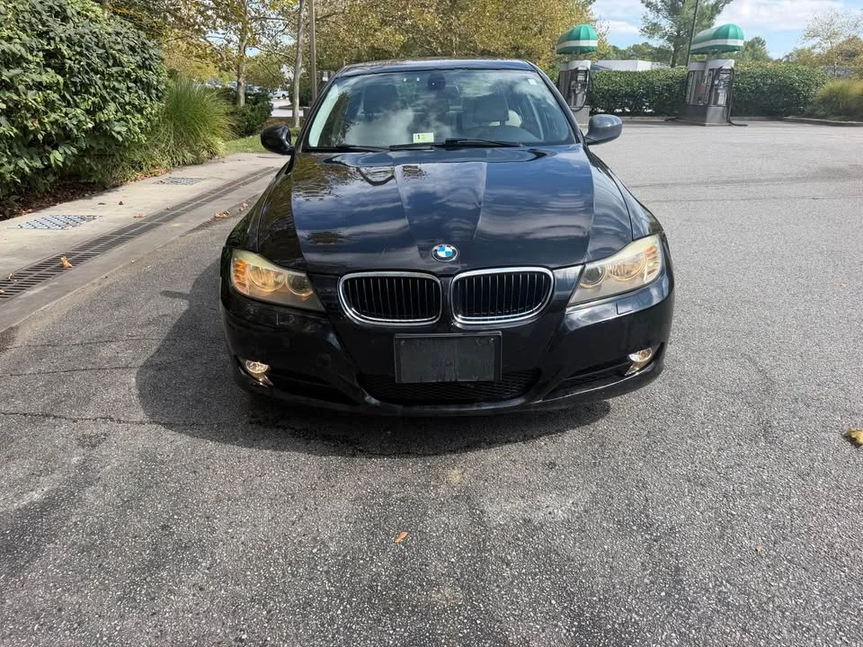 2010 BMW E90 3 Series Sedan - Image 14 of 18