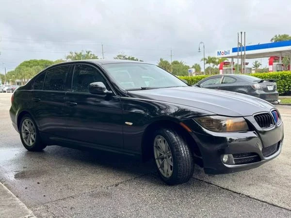 2010 BMW E90 3 Series Sedan - Image 7 of 15