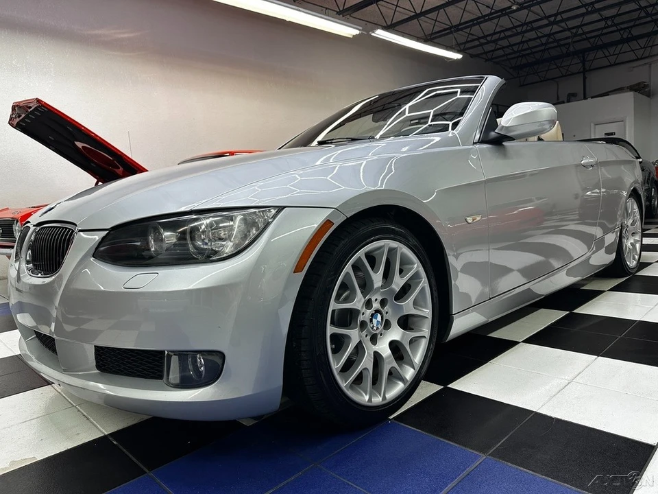 2010 BMW E90 3 Series Sedan - Image 12 of 21