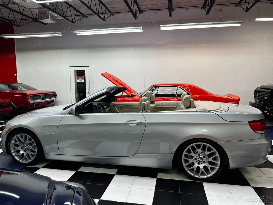 2010 BMW E90 3 Series Sedan - Image 19 of 21
