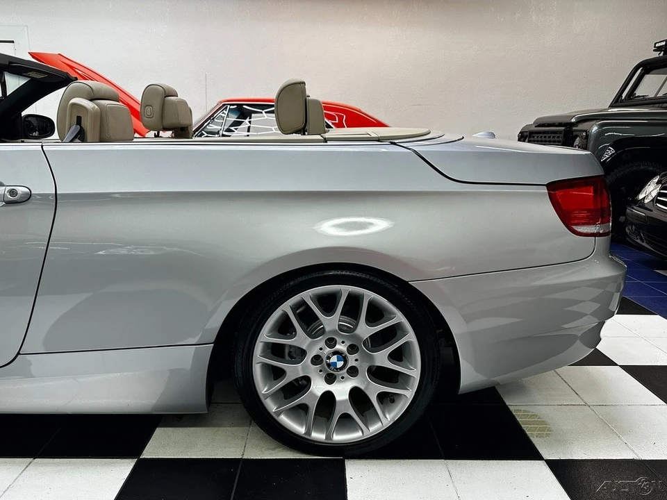 2010 BMW E90 3 Series Sedan - Image 20 of 21