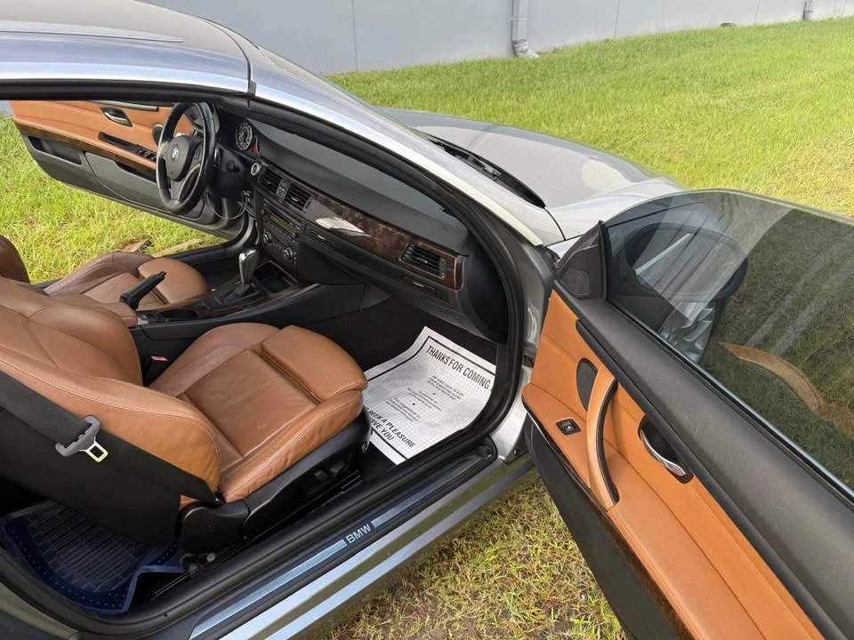 2010 BMW E93 3 Series Convertible - Image 7 of 11
