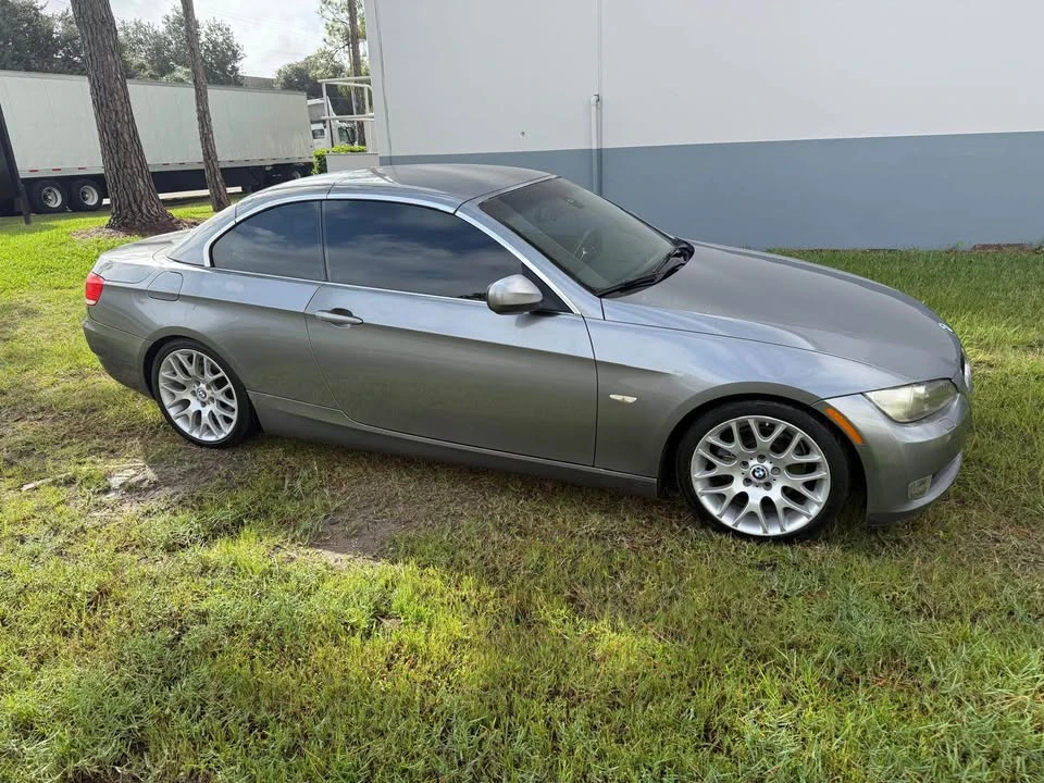 2010 BMW E93 3 Series Convertible - Image 2 of 11