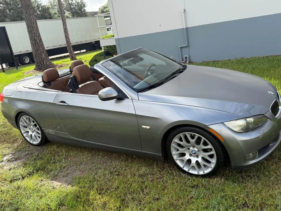 2010 BMW E93 3 Series Convertible - Image 10 of 11