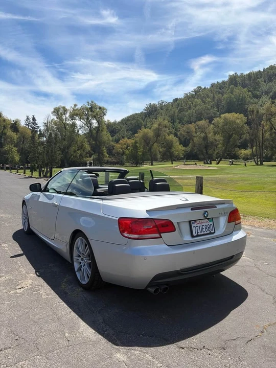 2010 BMW E93 3 Series Convertible - Image 7 of 18