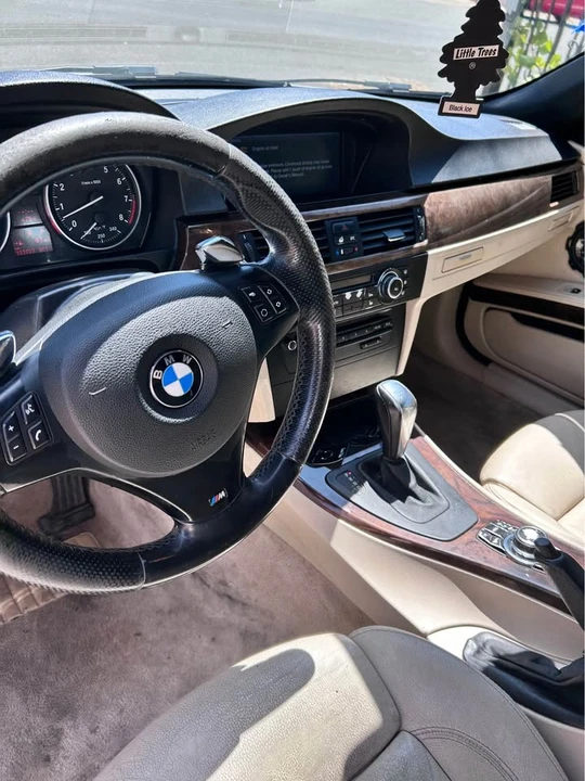 2010 BMW E93 3 Series Convertible - Image 8 of 9