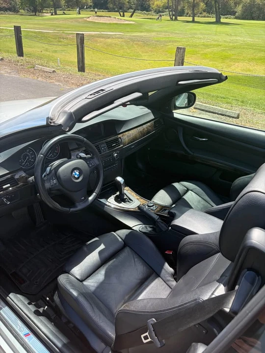 2010 BMW E93 3 Series Convertible - Image 15 of 18