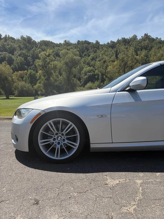 2010 BMW E93 3 Series Convertible - Image 3 of 18