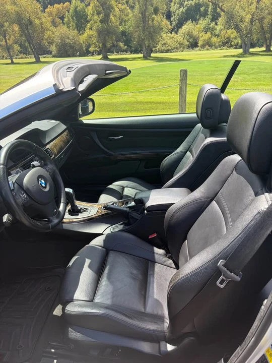 2010 BMW E93 3 Series Convertible - Image 13 of 14