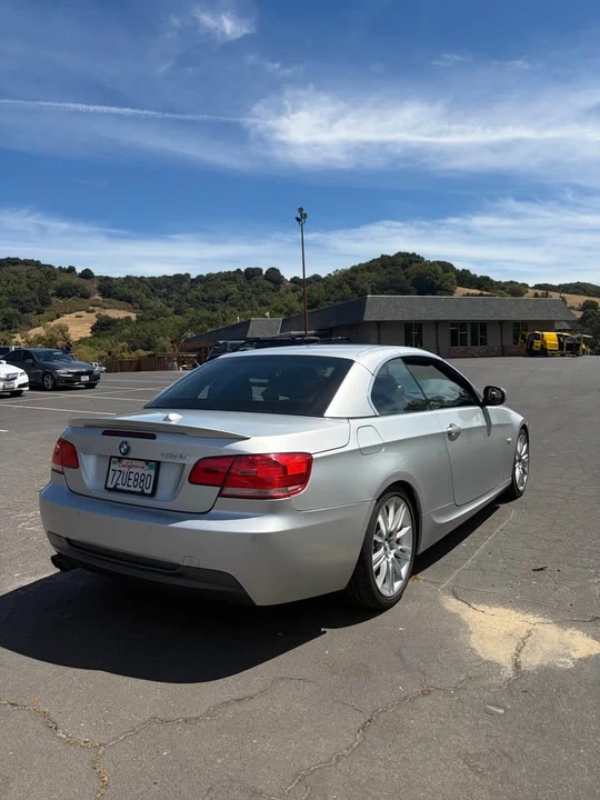2010 BMW E93 3 Series Convertible - Image 11 of 18