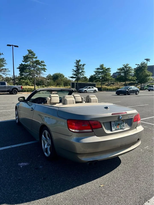2010 BMW E93 3 Series Convertible - Image 5 of 13
