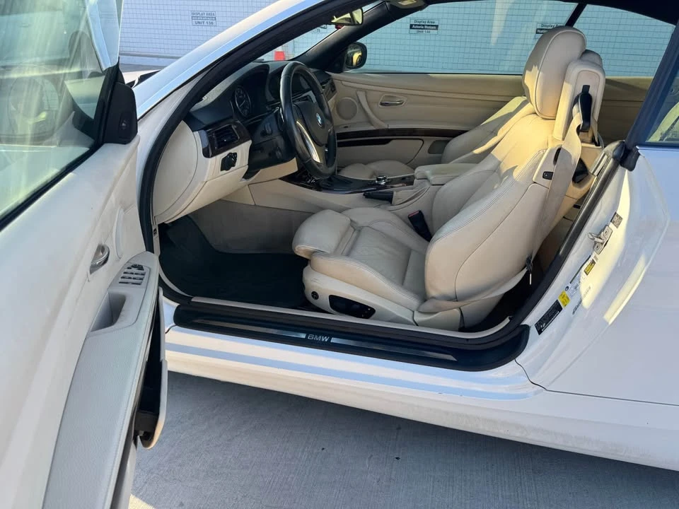 2010 BMW E93 3 Series Convertible - Image 11 of 20