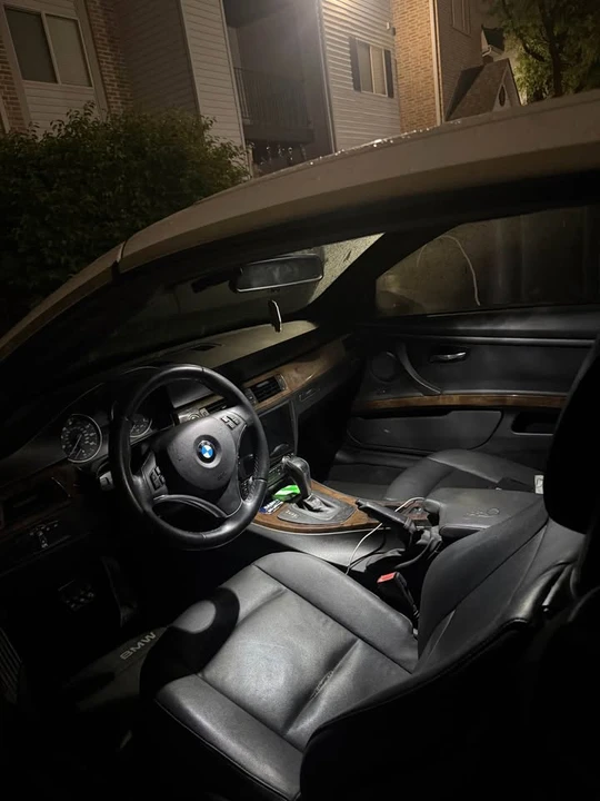 2010 BMW E93 3 Series Convertible - Image 6 of 7