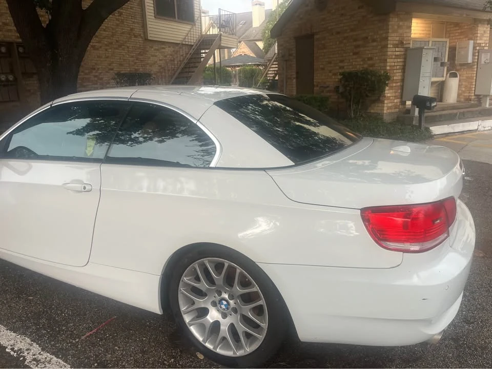 2010 BMW E93 3 Series Convertible - Image 5 of 8