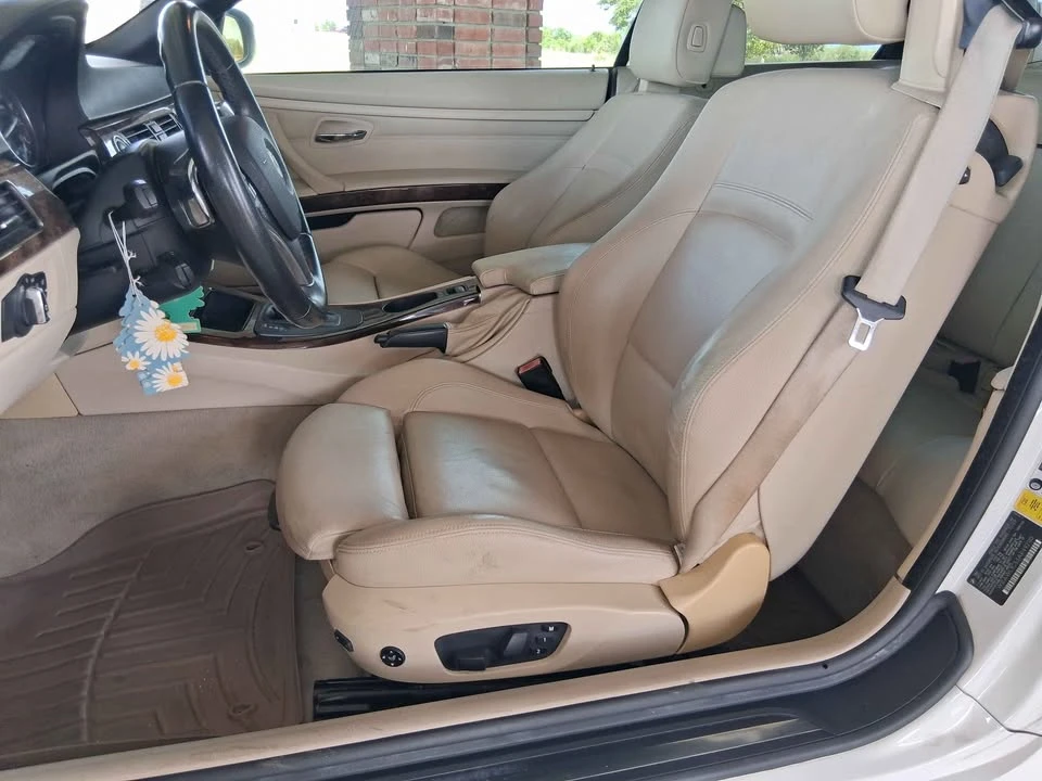 2010 BMW E93 3 Series Convertible - Image 10 of 17