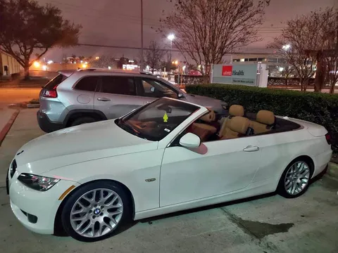 2010 BMW 3 Series 328i Convertible 2D