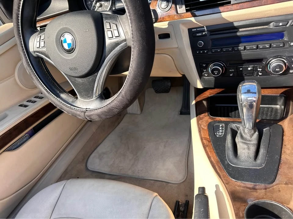 2010 BMW E93 3 Series Convertible - Image 8 of 15