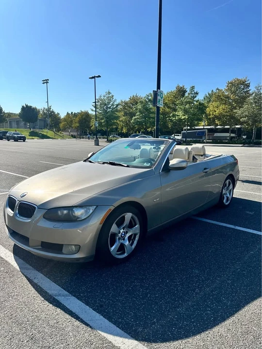 2010 BMW E93 3 Series Convertible - Image 3 of 13