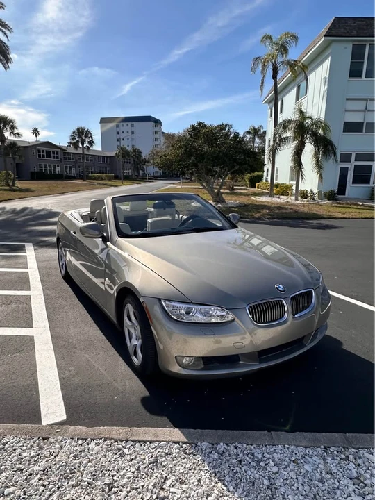 2010 BMW E93 3 Series Convertible - Image 6 of 15
