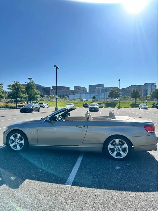 2010 BMW E93 3 Series Convertible - Image 4 of 13