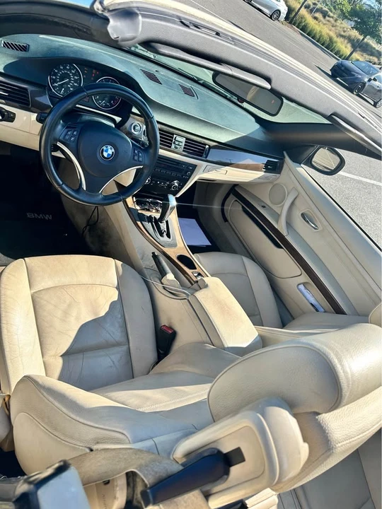 2010 BMW E93 3 Series Convertible - Image 11 of 13