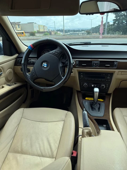 2010 BMW E90 3 Series Sedan - Image 8 of 18