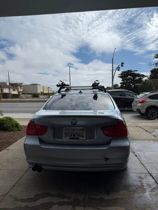 2010 BMW E90 3 Series Sedan - Image 3 of 18
